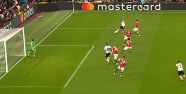 开云体育app-【欧冠】C罗制胜球！落后2球逆转！曼联3比2亚特兰大