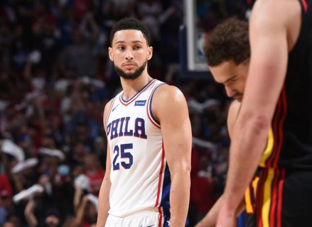 开云体育直播-巨星逼宫太绝情！从巴特勒哈登到西蒙斯谁更狠辣？