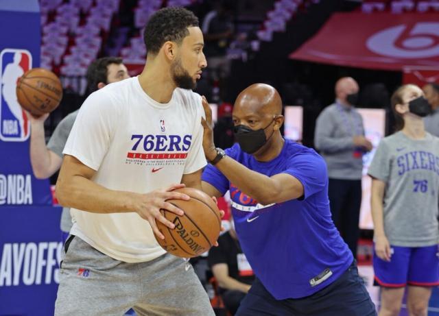 开云体育直播-巨星逼宫太绝情！从巴特勒哈登到西蒙斯谁更狠辣？