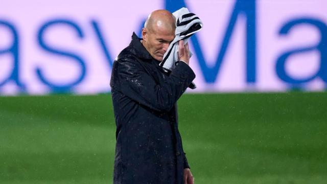 kaiyun体育app下载-皇马离联赛冠军越来越远？西媒体人：琢磨欧冠吧