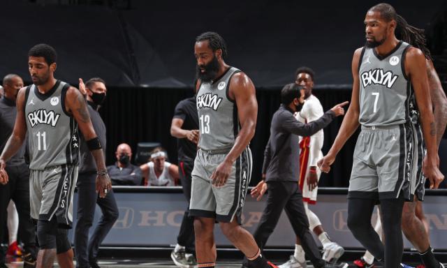 kaiyun体育app下载-东部三强争冠命门：哪套阵容会左右他们的上限？