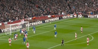 开云体育直播-【英超】角球对轰！阿森纳2比1十人切尔西5分领跑