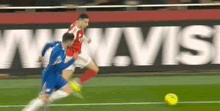 开云体育直播-【英超】角球对轰！阿森纳2比1十人切尔西5分领跑